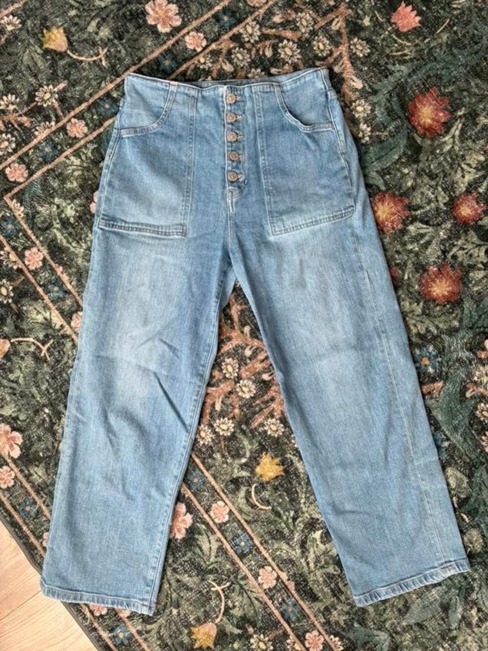 Veronica Beard Light Blue Button-Front Cropped Jeans